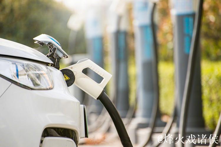 汽车市场暖意升腾 汽车市场暖意升腾